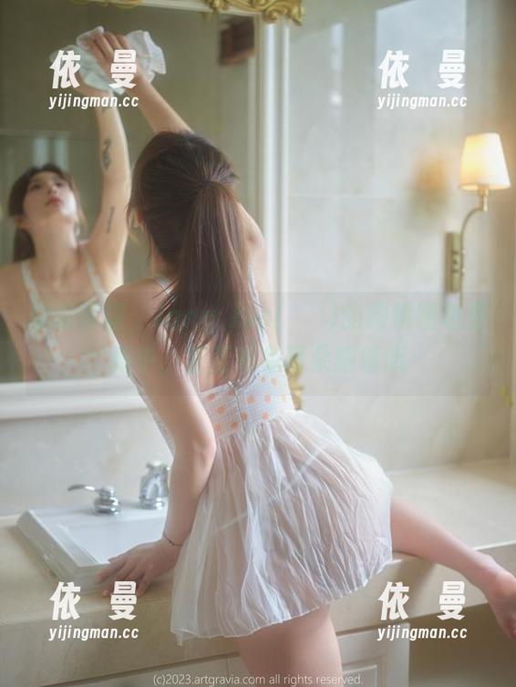 你没听错，Jang Joo(장주)的眼镜图包更新中，甚至有兔耳朵眼镜哦